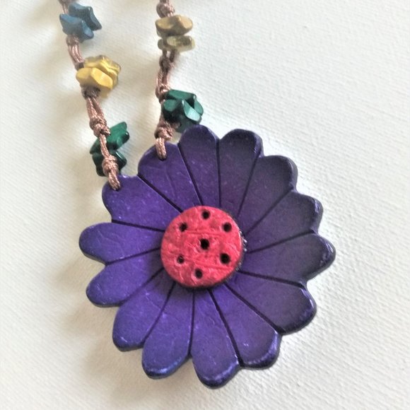 Multi-Colored Coconut Shell Flower Necklaces-Rounded Petals - Picture 4 of 7